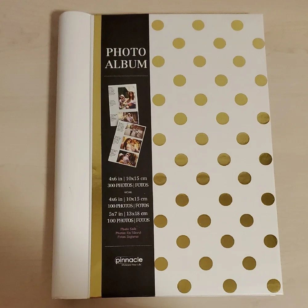 Pinnacle Slip-in Photo Album White Gold Foil Polka Dot 300 Photos 4x6 5x7